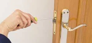 Affordable Locksmith Services Scottdale, GA 404-602-9403 Affordable Locksmith Services Scottdale, GA 404-602-9403 - trunk-unlock-01